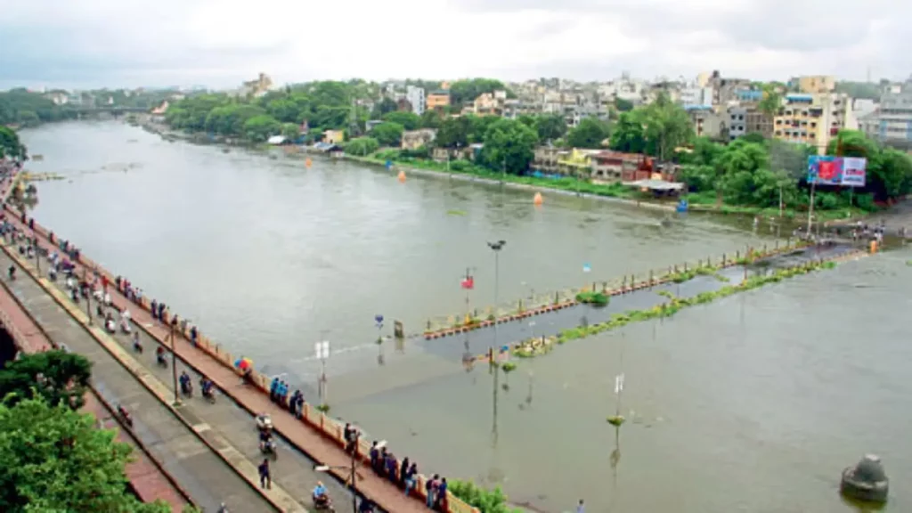 Pune Flood (2)