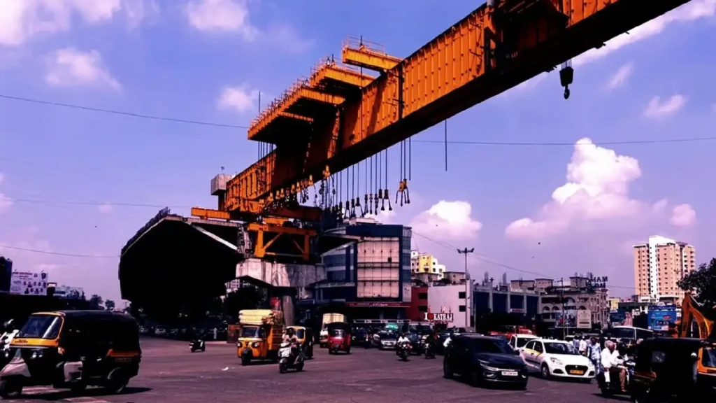 Katraj Chowk Flyover (1)