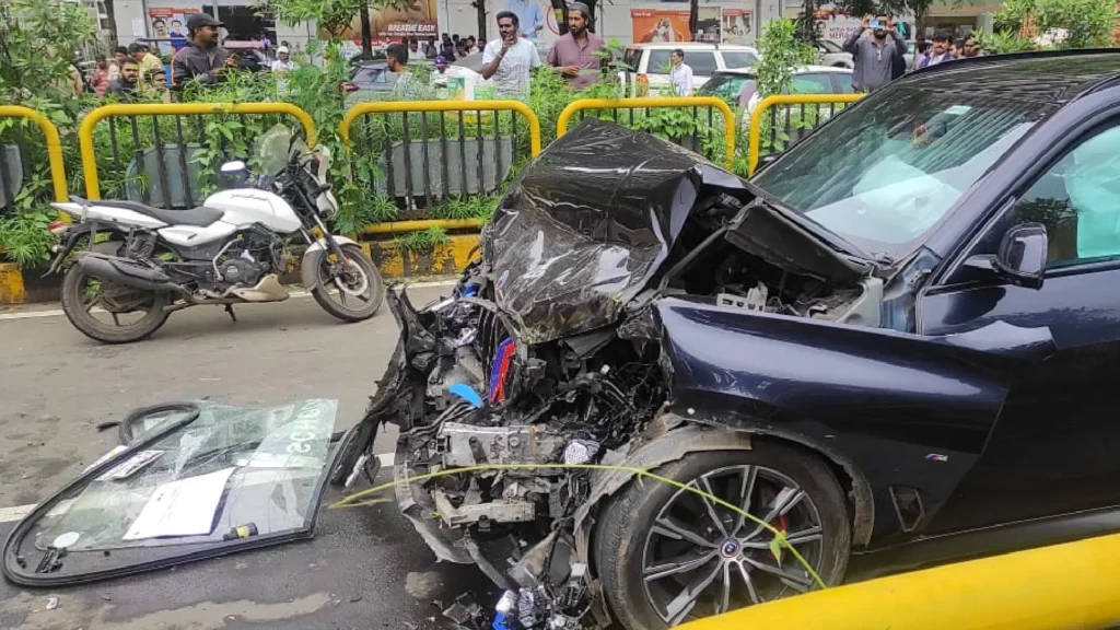 BMW Car- Podar International School Bus Accident