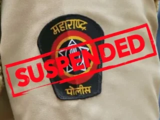 Pune Police News | पुणे : इंस्टाग्रामवरील ‘नेत्याला संपवलं, लाठी काठी अन् दगडांनी केला हल्ला’ या पोस्टवर कमेंट करणं पोलिसाला महागात पडलं; तडकाफडकी निलंबन  