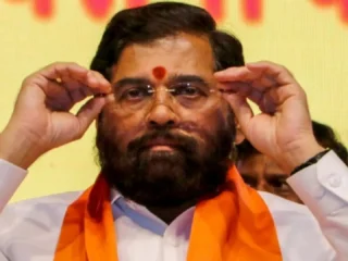 Shivsena UBT MP On Eknath Shinde | “एकनाथ शिंदेंचा फोन दिल्लीतून टॅपिंग”, शिवसेना खासदाराचा खळबळजनक दावा; म्हणाले – “फडणवीस एकनाथ शिंदेंवर दबाव टाकत आहेत”