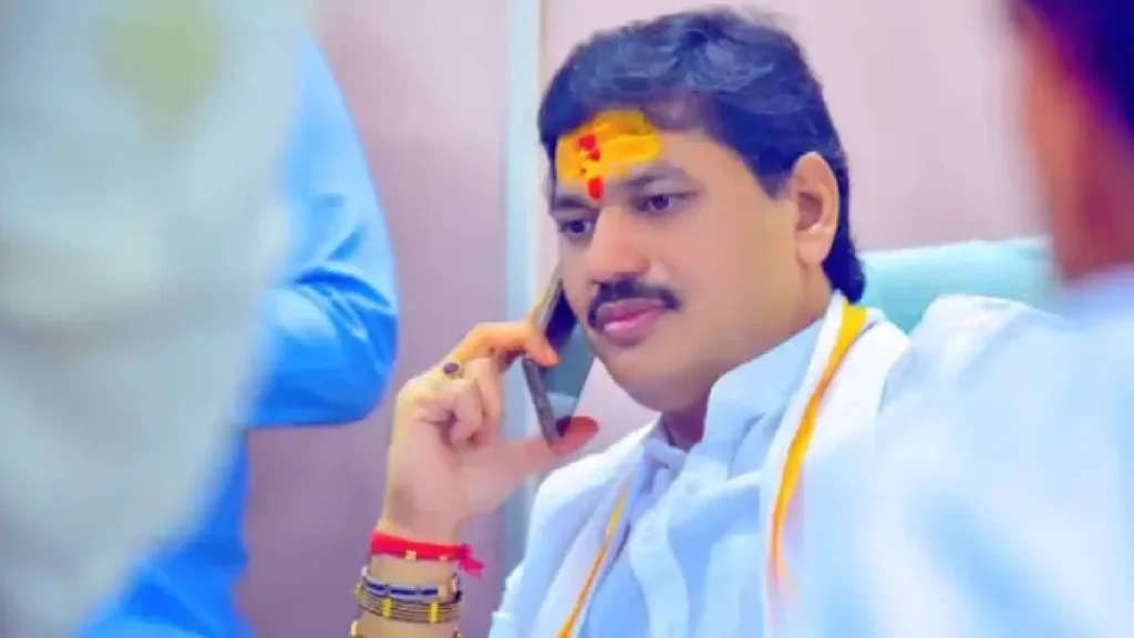 dhananjay munde (1)