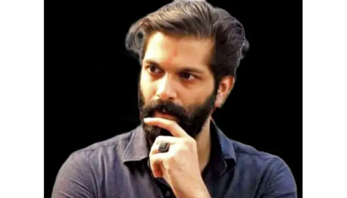 Pune Crime News | Case registered against MNS leader Amit Thackeray and 20–25 party workers for removing Prime Minister Narendra Modi's photograph from an office.