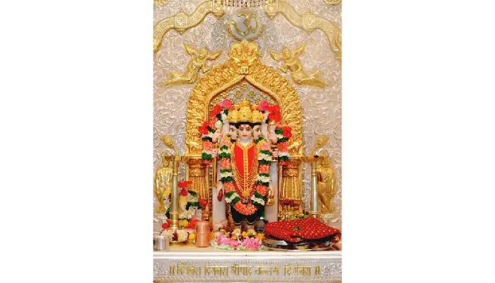 Smt. Lakshmibai Dagdusheth Halwai Datta Mandir Trust | Pune’s Dagdusheth Halwai Datta Mandir Trust to Send 5,000 Rakhis to Soldiers Guarding the Nation’s Borders