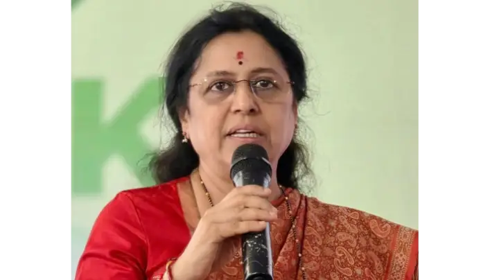 MP Medha Kulkarni | DJ-free, laser-free Ganeshotsav should set the ideal 'Pune pattern'; will Krishna and Ganpati like the antics at Ganeshotsav and Dahi Handi? MP Prof. Dr. Medha Kulkarni's pointed question