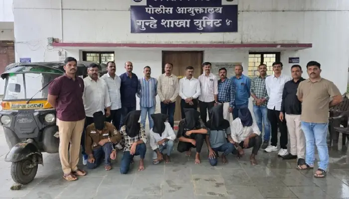Pune Crime News | Six experienced robbers who kidnapped, beat, and looted a young man were nabbed by Unit 4 of the Crime Branch.