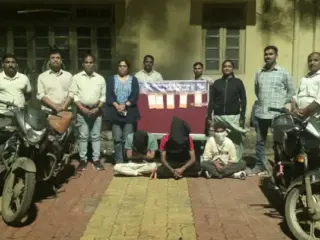 Pune Crime News | मेफेड्रोन विक्रीसाठी आलेल्या चौघांना पकडून अंमली पदार्थ विरोधी पथकाने जप्त केला साडेचार लाखांचा माल