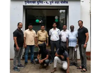 Pune Crime News | पुणे : पोलिसांवर धारदार शस्त्राने हल्ला, त्यांच्या दिशेने 2 राऊंड फायर केल्याप्रकरणी वॉन्टेड असलेल्या ‘शाहरुख’ आणि ‘फारुख’ यांच्या मुसक्या पोलिसांनी आवळल्या; छत्रपती संभाजीनगरमधून केली अटक  