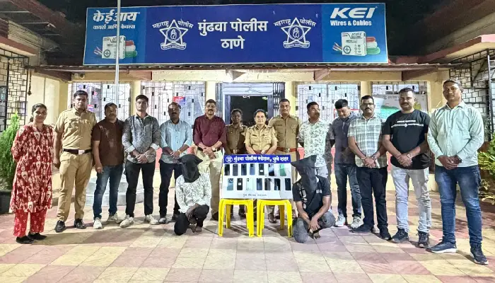 Pune Crime News | Pune: Mundhwa police action; 14 stolen mobiles worth ₹2.27 lakh seized from two accused