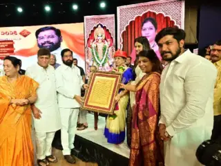 Pune Navratri Mahotsav | राज्याच्या तिजोरीवर पहिला हक्क बळीराजाचा; मदतीत हात आखडता घेणार नाही : एकनाथ शिंदे