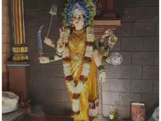 Nava Vishnu Chowk Mandal Pune | पुणे : नवा विष्णू चौक मित्र मंडळ यांच्या तर्फे नवरात्री निमित्त स्तुत्य उपक्रम; ससून रुग्णालयातील नवजात बालीकांना कपडे व ड्रायफ्रूट लाडूचे वितरण (Video)