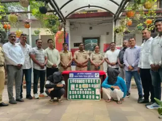 Pune Crime News | पुण्यात २ कोटी २० लाखांच्या घरफोडीचा अवघ्या १२ तासांत छडा! एकाच बिल्डिंगमध्ये राहणाऱ्या ‘की मेकर’ने काकाच्या मदतीने चोरले २ किलो २०० ग्रॅम सोने; खडक पोलिसांकडून १०० टक्के मुद्देमाल जप्त