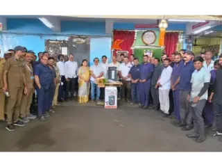 Creative Foundation Pune | प्रतिकूल परिस्थितीतही पुणेकरांना सेवा देणाऱ्या PMPML कर्मचाऱ्यांचे कार्य कौतुकास्पद – संदीप खर्डेकर