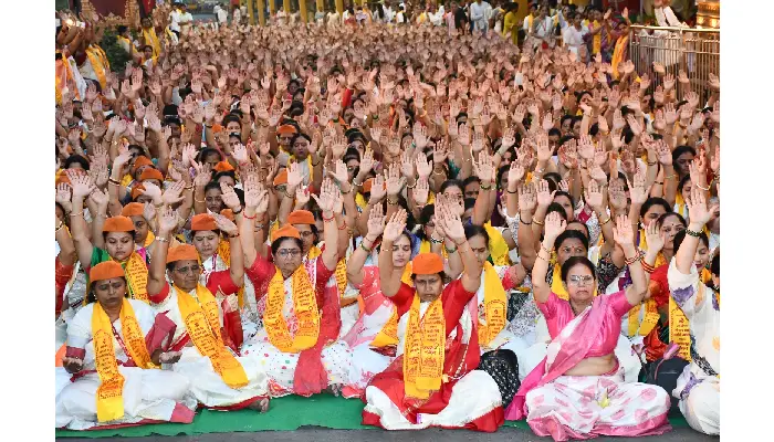 Shri Mahalaxmi Mandir, Sarasbag | Pune residents praised Goddess Shri Mahalaxmi through the recitation of Shri Sukta (Video)
