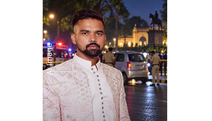 Pune Crime News | Pune: A 25-year-old man who had been missing for 5 days was found dead in a car near Sarasbaug, causing a stir; was it a murder due to past enmity or something else? Police investigation underway
