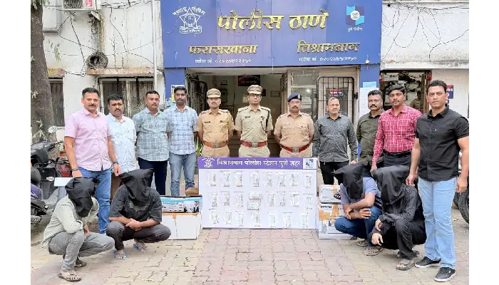 Pune Crime News | Came to deliver fake notes and got caught! Vishrambaug police caught a gang making fake notes and busted the fake note factory (Video)